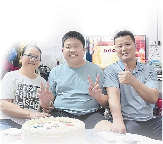 轮椅少年逐梦智能医学